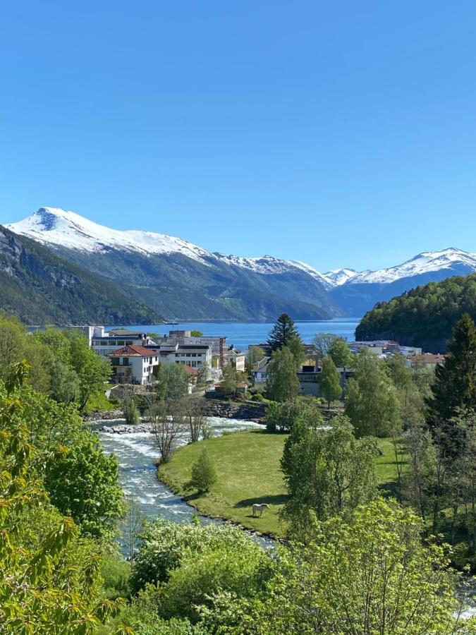 Fjord View Apartment Stranda  Extérieur photo